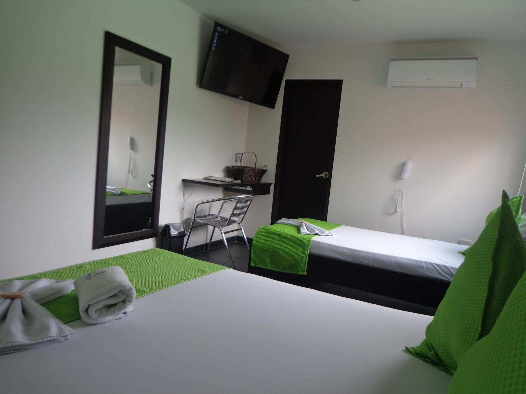Hotel Chicala Salgar Puerto Salgar Szoba fotó