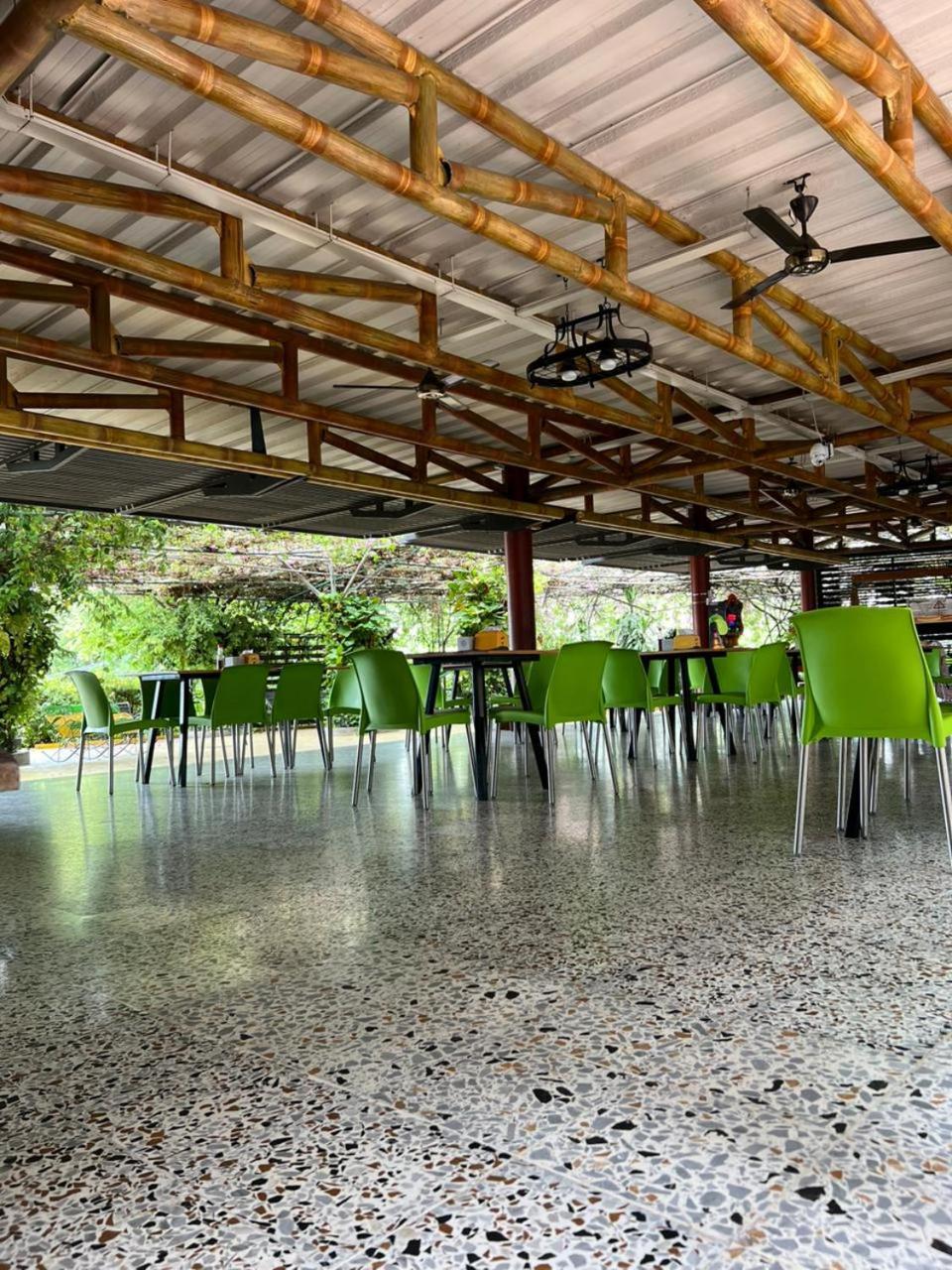 Hotel Chicala Salgar Puerto Salgar Kültér fotó